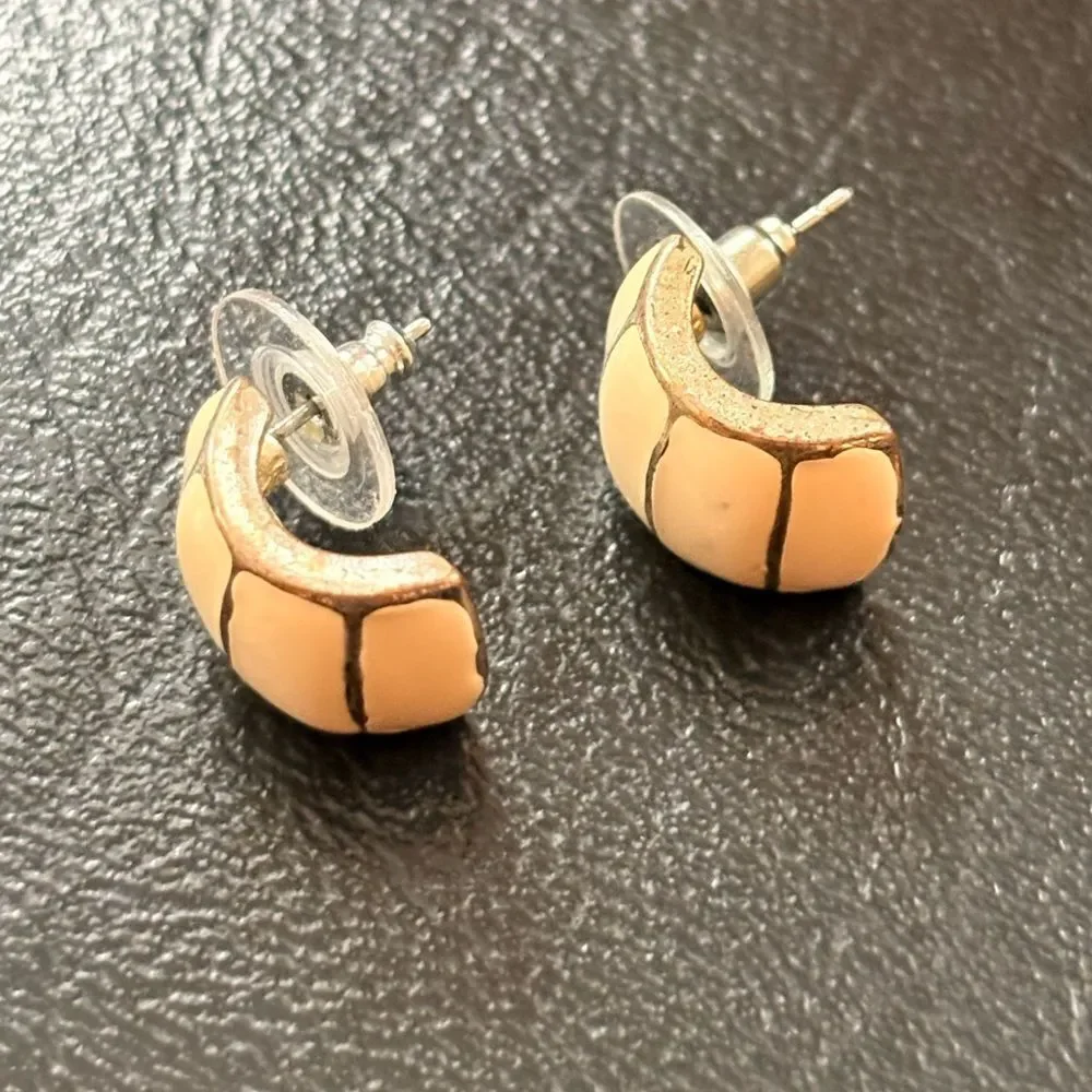 Vintage Cream & Gold Huggie Earrings Neutral Enamel Gold Tone Pierced